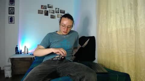 willmonkey online show from March 27, 2:17 am