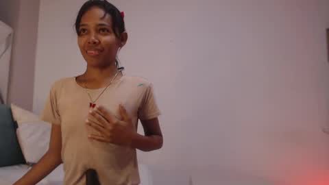 Snapshot of willow_smitt_ chatting on April 24, 2:08 pm luna online show from April 24, 2:08 pm