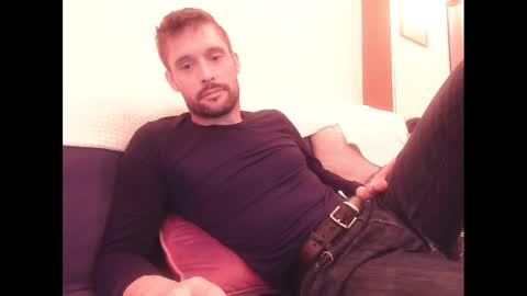 Snapshot of willylee88 chatting on March 7, 11:29 am willylee88 online show from March 7, 11:29 am