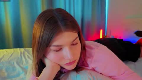 Snapshot of wilmajonson chatting on February 20, 7:21 am Vicki3 online show from February 20, 7:21 am