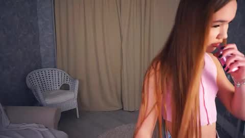 Snapshot of wiloneellett chatting on October 5, 5:55 pm My name is Mia online show from October 5, 5:55 pm