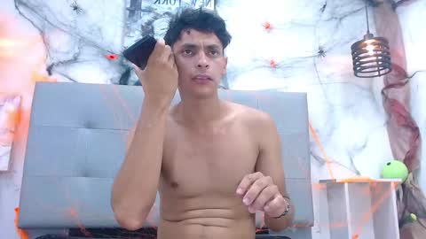 Wiltom online show from November 1, 2:30 pm