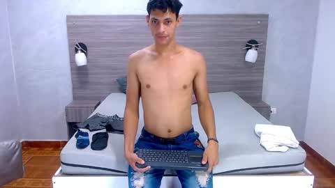 Wiltom online show from November 15, 3:48 am