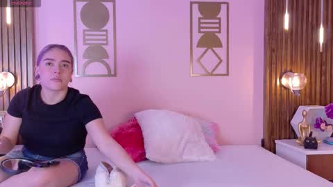 Snapshot of winchester_hanna chatting on February 10, 4:27 am Winchester Hanna online show from February 10, 4:27 am