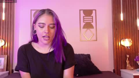 Winchester Hanna online show from April 14, 8:48 pm