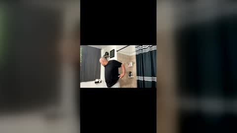 windowplug online show from March 14, 9:15 am