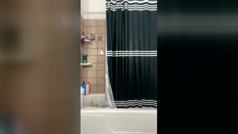 windowplug online show from April 26, 9:40 am