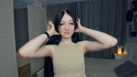 Snapshot of wine_on_lips chatting on March 1, 2:19 pm Amalia and Mia online show from March 1, 2:19 pm