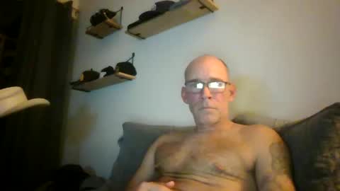 Snapshot of wingnutt765733 chatting on October 24, 5:59 am wingnutt765733 online show from October 24, 5:59 am