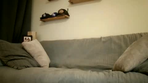 wingnutt765733 online show from December 20, 5:58 am