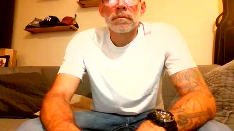 wingnutt765733 online show from February 12, 4:29 am