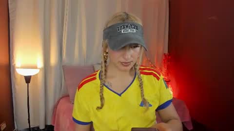 Wini Fer online show from June 27, 6:57 pm