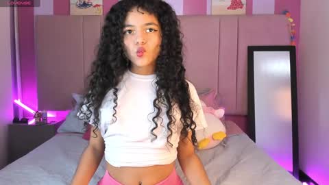  Winnifer Gonzalez  online show from December 13, 5:16 am