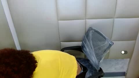 WinnyBarness online show from October 26, 2:17 am