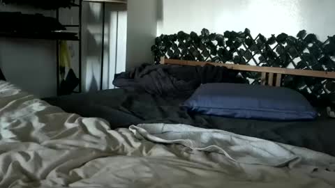 winter online show from October 8, 1:03 am