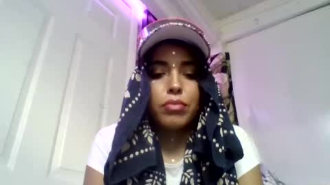 Snapshot of wisephlsphriii chatting on November 7, 9:48 pm wisephlsphriii online show from November 7, 9:48 pm