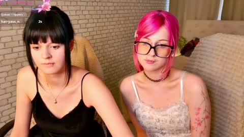 Alice and Michelle online show from May 12, 10:12 am