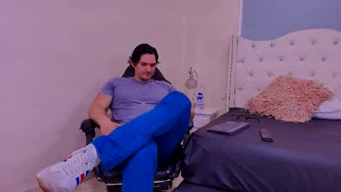 Wiston online show from March 20, 2:11 pm