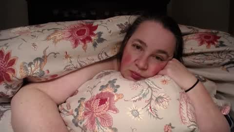 Annie online show from December 16, 7:26 am