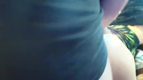 witchbitchmommy online show from November 6, 7:04 pm