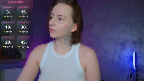 Snapshot of witchmooon chatting on March 1, 1:00 am Kiara online show from March 1, 1:00 am