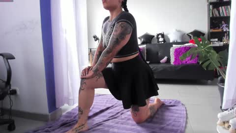     Luna Violeta  A r t i s t  online show from December 18, 3:55 pm