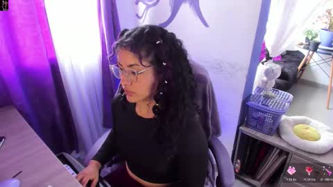     Luna Violeta  A r t i s t  online show from November 10, 7:46 pm