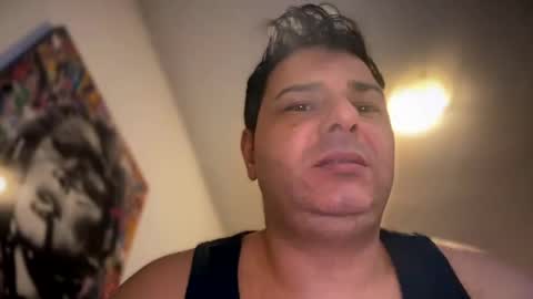 Snapshot of witebull83 chatting on January 20, 12:39 pm Witebull online show from January 20, 12:39 pm