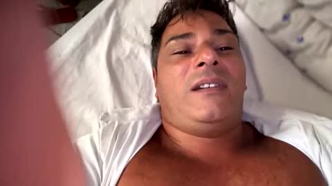 Snapshot of witebull83 chatting on September 19, 8:27 am Witebull online show from September 19, 8:27 am