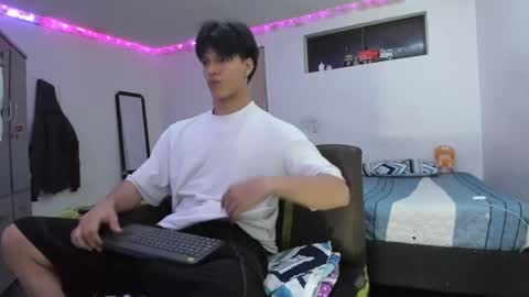 Ken online show from May 14, 5:03 am