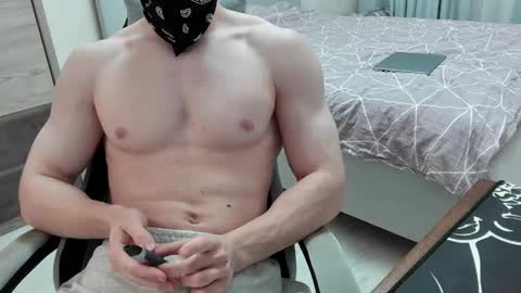 WizLoverr online show from May 22, 5:29 pm