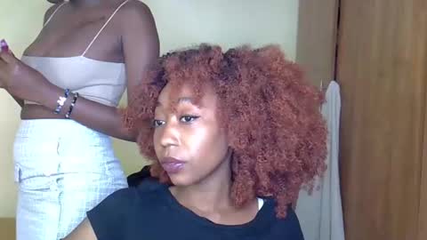 Snapshot of wizzia_khalifa chatting on January 10, 5:37 am girlie o online show from January 10, 5:37 am