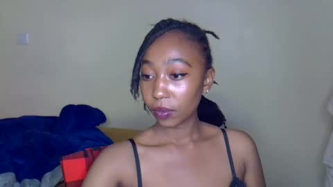 Snapshot of wizzia_khalifa chatting on January 10, 11:18 pm girlie o online show from January 10, 11:18 pm