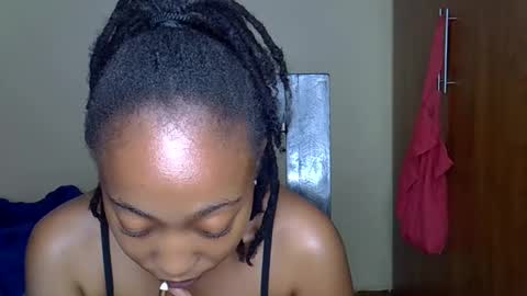 Snapshot of wizzia_khalifa chatting on January 29, 11:56 pm girlie o online show from January 29, 11:56 pm