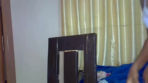 Snapshot of wizzia_khalifa chatting on February 28, 4:10 am girlie o online show from February 28, 4:10 am