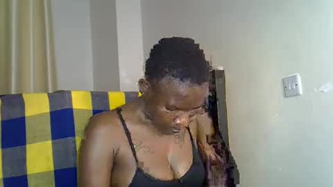 Snapshot of wizzia_khalifa chatting on March 12, 6:07 am girlie o online show from March 12, 6:07 am