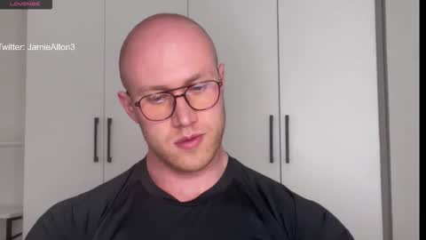 Snapshot of wlademarbergs chatting on March 19, 5:00 am Wlademar online show from March 19, 5:00 am