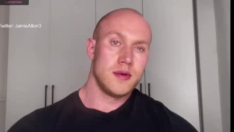 Snapshot of wlademarbergs chatting on April 2, 2:42 am Wlademar online show from April 2, 2:42 am