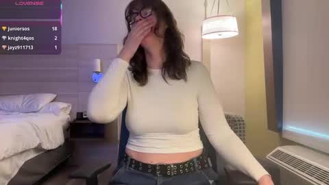 Snapshot of wldntulik2no chatting on March 10, 2:55 pm Moth online show from March 10, 2:55 pm