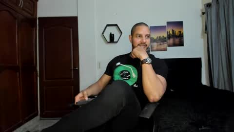 Magnus Dark independent model online show from September 23, 4:04 am