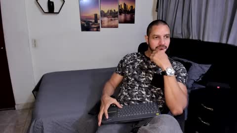 Magnus Dark independent model online show from September 29, 12:38 am