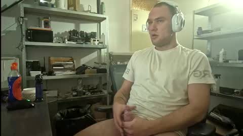 Snapshot of wnhz27 chatting on October 26, 6:08 am wnhz27 online show from October 26, 6:08 am