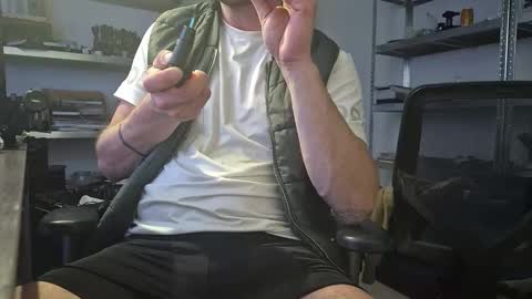 Snapshot of wnhz27 chatting on November 22, 2:10 am wnhz27 online show from November 22, 2:10 am