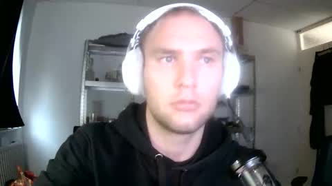 Snapshot of wnhz27 chatting on February 24, 8:45 am wnhz27 online show from February 24, 8:45 am