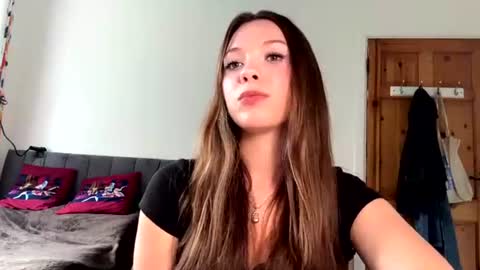 Snapshot of wobblecrave chatting on June 22, 6:49 pm Anna online show from June 22, 6:49 pm