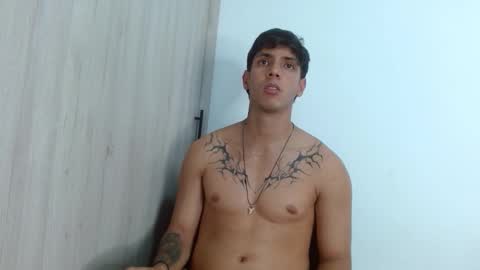 Snapshot of wolf_light chatting on December 13, 11:32 pm wolf_light online show from December 13, 11:32 pm