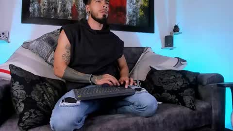 wolferatus online show from February 11, 10:07 pm