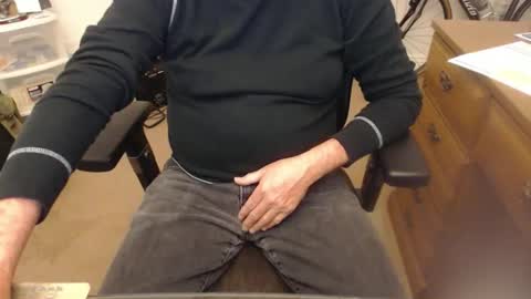 wolfie0717 online show from November 10, 1:04 am