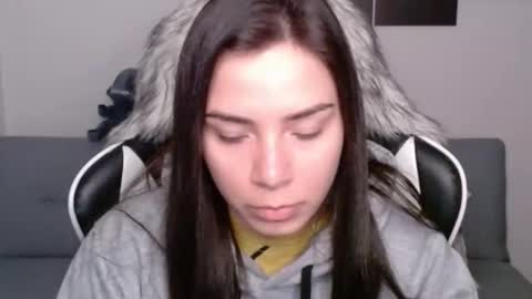 Snapshot of wolfs_daughter chatting on February 4, 6:14 am Alex online show from February 4, 6:14 am