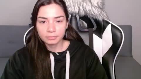 Snapshot of wolfs_daughter chatting on March 11, 1:59 am Alex online show from March 11, 1:59 am